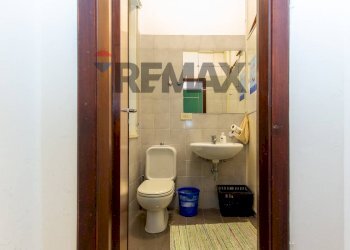 Bagno - Commercial Premises Via Gabriele D'annunzio
 
125, Catania - photo 10