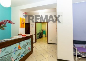 Hall / corridoio - Commercial Premises Via Gabriele D'annunzio
 
125, Catania - photo 14