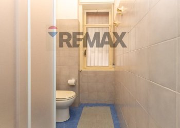 Bagno - Commercial Premises Via Gabriele D'annunzio
 
125, Catania - photo 18