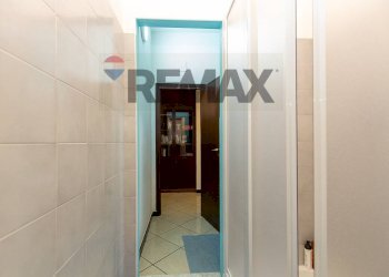 Hall / corridoio - Commercial Premises Via Gabriele D'annunzio
 
125, Catania - photo 19