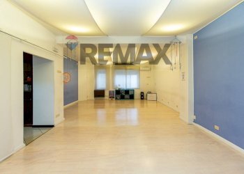 Stanza vuota - Commercial Premises Via Gabriele D'annunzio
 
125, Catania - photo 22