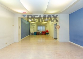 Stanza vuota - Commercial Premises Via Gabriele D'annunzio
 
125, Catania - photo 24