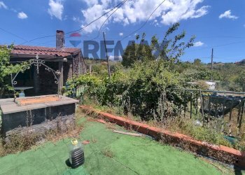 Giardino - Casa indipendente Contrada San Lucio/SP.156
 
snc, Belpasso - foto 3