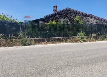 Edificio all\'aperto - Casa indipendente Contrada San Lucio/SP.156
 
snc, Belpasso - foto 4