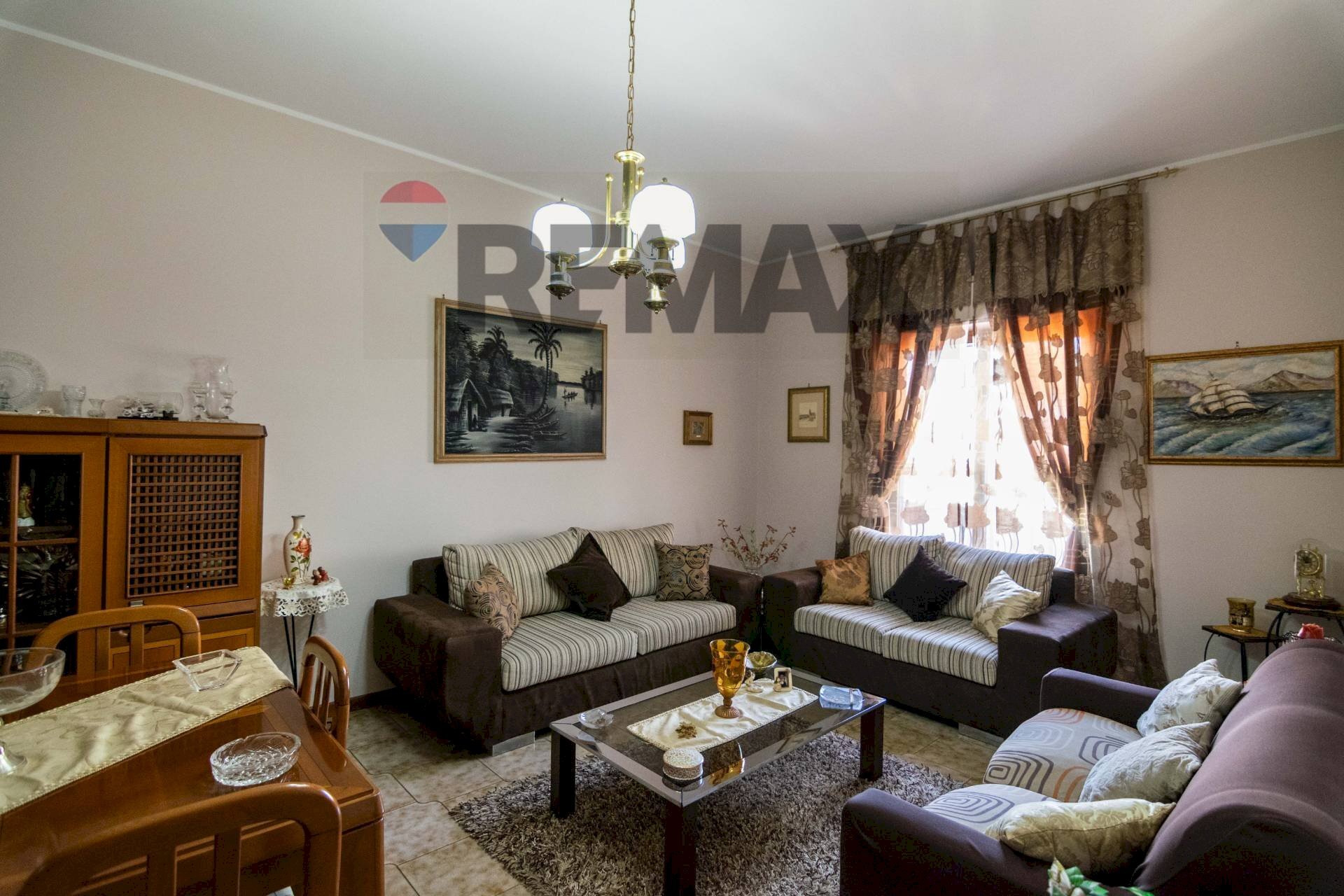 Sala da pranzo - Appartamento via santa maria la stella
 
60, Aci Sant'Antonio - foto 1