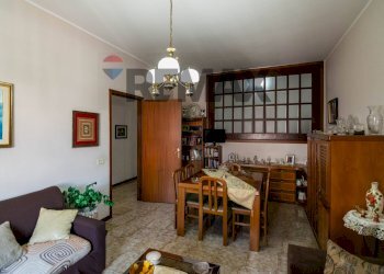 Sala da pranzo - Appartamento via santa maria la stella
 
60, Aci Sant'Antonio - foto 8