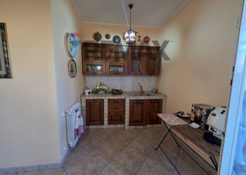 Cucina - Trilocale via de gasperi
 
3, Camporotondo Etneo - foto 7