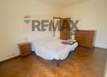 Camera / camera da letto - Four-room apartment VIA ANSELMINI
 
5, Recanati - photo 44