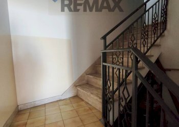 Scale - Casa semi indipendente corso umberto primo
 
43, Roggiano Gravina - foto 13