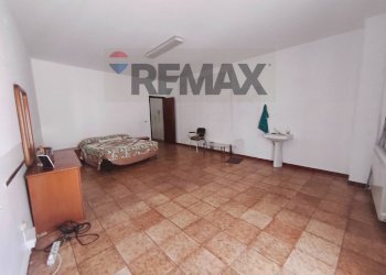 Soggiorno - Casa semi indipendente corso umberto primo
 
43, Roggiano Gravina - foto 25