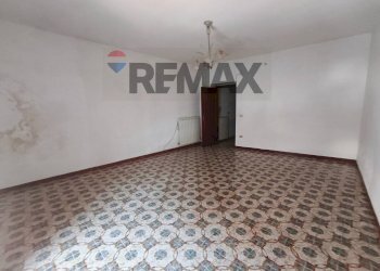 Stanza vuota - Casa semi indipendente corso umberto primo
 
43, Roggiano Gravina - foto 34