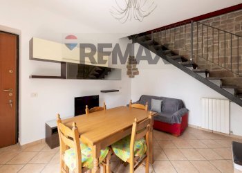 Sala da pranzo - Casa indipendente Via Milano
 
20, Oggiono - foto 8