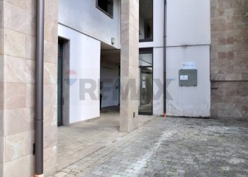 Edificio all\'aperto - Locale Commerciale Signa - foto 9