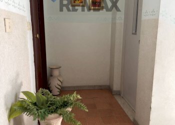 Hall / corridoio - Quadrilocale VIA CONSOLAZIONE
 
102, Aci Catena - foto 26