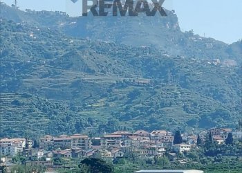 Vista delle montagne - Bilocale via Monteforte Banco
 
SNC, Calatabiano - foto 7