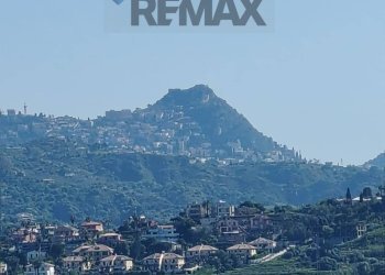 Vista delle montagne - Bilocale via Monteforte Banco
 
SNC, Calatabiano - foto 8