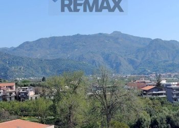 Vista delle montagne - Bilocale via Monteforte Banco
 
SNC, Calatabiano - foto 42