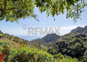 Vista delle montagne - Villa contrada ziretto
 
snc, Castelmola - foto 10