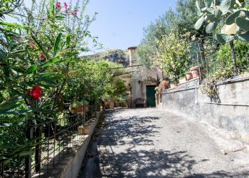 Giardino - Villa contrada ziretto
 
snc, Castelmola - foto 57