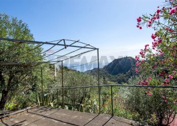 Vista delle montagne - Villa contrada ziretto
 
snc, Castelmola - foto 58