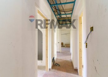 Hall / corridoio - Casa indipendente Via Giuseppe Garibaldi
 
307, Viagrande - foto 18