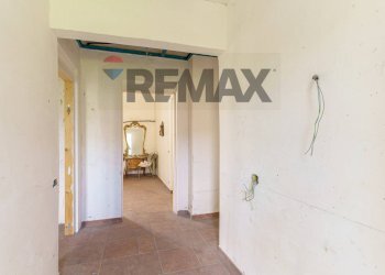 Hall / corridoio - Casa indipendente Via Giuseppe Garibaldi
 
307, Viagrande - foto 25