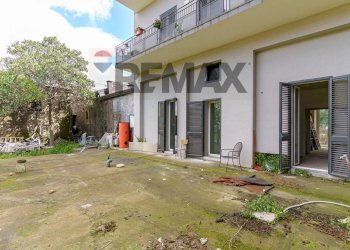 Casa all\'aperto - Casa indipendente Via Giuseppe Garibaldi
 
307, Viagrande - foto 39