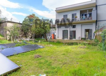 Casa all\'aperto - Casa indipendente Via Giuseppe Garibaldi
 
307, Viagrande - foto 40