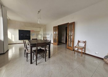 Sala da pranzo - Four-room apartment Lucera - photo 7