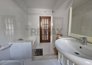 Bagno - Four-room apartment Lucera - photo 10