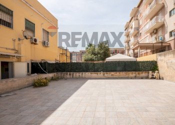 Edificio all\'aperto - Casa indipendente Vicolo secondo di via Grottasanta
 
40, Siracusa - foto 2