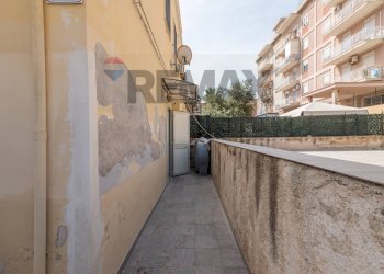 Balcone - Casa indipendente Vicolo secondo di via Grottasanta
 
40, Siracusa - foto 4