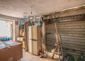 Dispensa di stoccaggio - Casa indipendente Vicolo secondo di via Grottasanta
 
40, Siracusa - foto 20