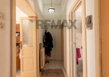 Hall / corridoio - Casa indipendente Vicolo secondo di via Grottasanta
 
40, Siracusa - foto 22
