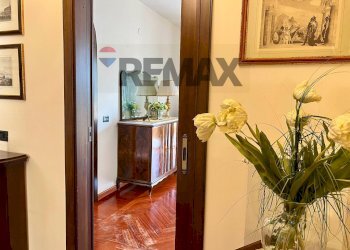 Hall / corridoio - Villa a Schiera Gregorio Mendel
 
49, Caserta - foto 30