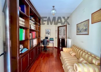 Soggiorno - Villa a Schiera Gregorio Mendel
 
49, Caserta - foto 45