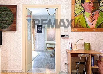 Hall / corridoio - Casa semi indipendente MADONNA DI POMEI
 
1unico, Caserta - foto 23