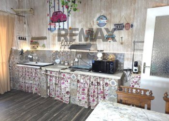 Cucina - Casa semi indipendente MADONNA DI POMEI
 
1unico, Caserta - foto 108