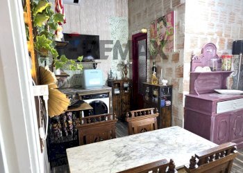 Sala da pranzo - Casa semi indipendente MADONNA DI POMEI
 
1unico, Caserta - foto 139