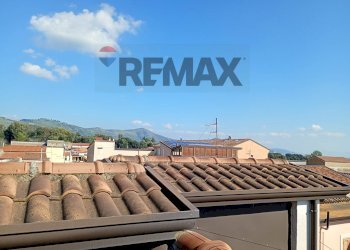 Edificio all\'aperto - Casa semi indipendente MADONNA DI POMEI
 
1unico, Caserta - foto 144