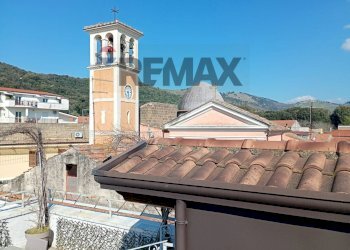 Edificio all\'aperto - Casa semi indipendente MADONNA DI POMEI
 
1unico, Caserta - foto 147