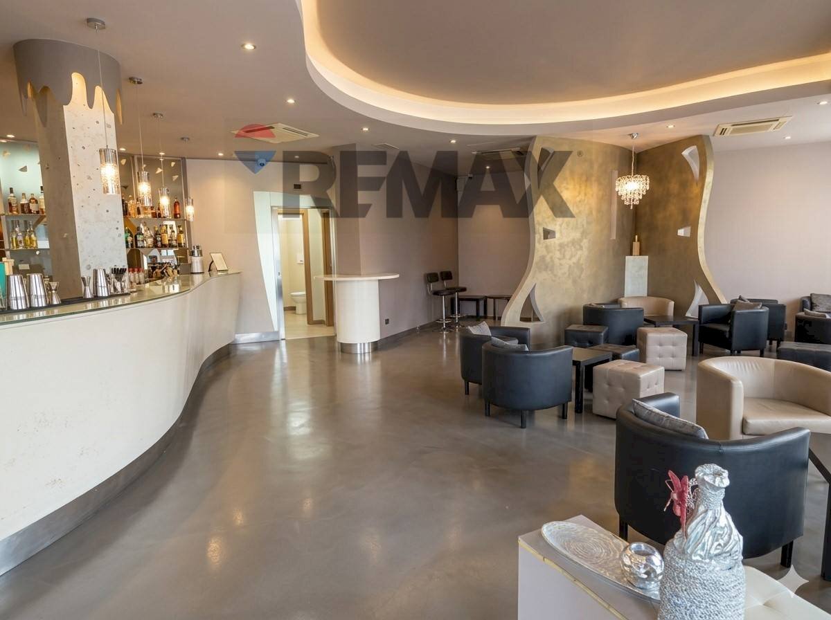 Soggiorno - Cafeteria - Cold Bar Via S. Martino, Darfo Boario Terme - photo 1