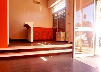 Ricezione / Lobby - Negozio Ancona - foto 1