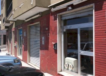 Edificio all\'aperto - Negozio Ancona - foto 4