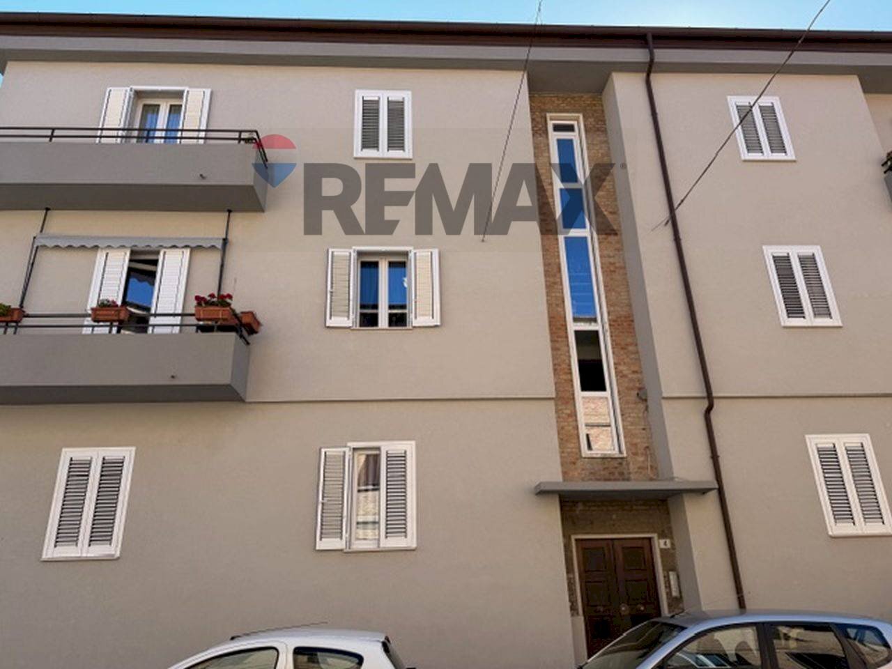 Edificio all\'aperto - Trilocale Falconara Marittima - foto 1