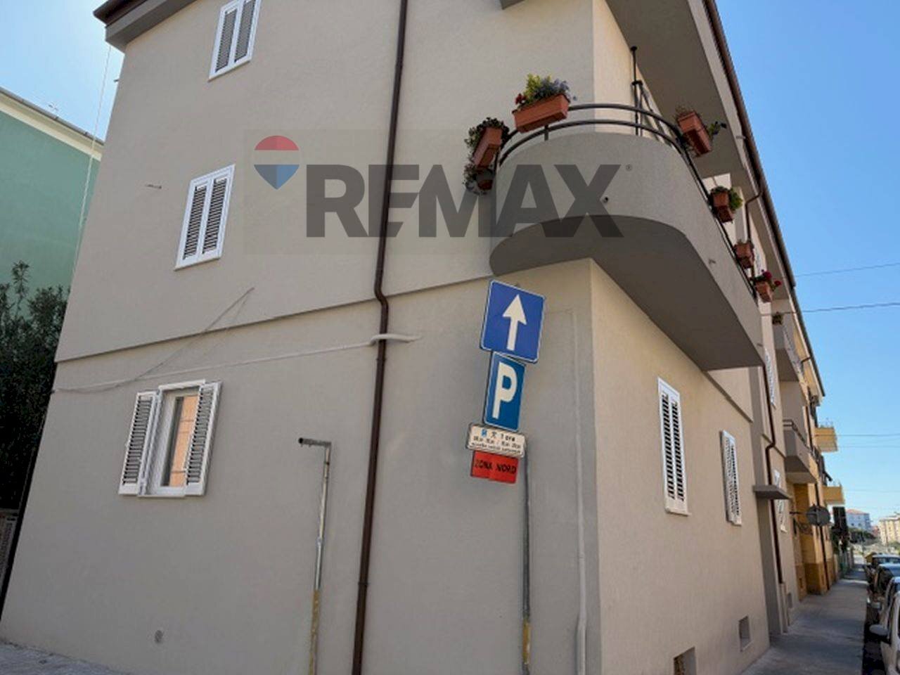 Edificio all\'aperto - Trilocale Falconara Marittima - foto 2