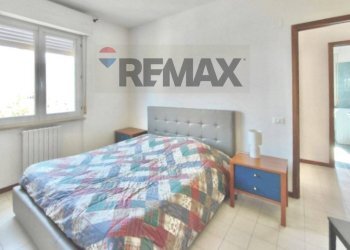 Camera / camera da letto - Trilocale via Dante Alighieri
 
13, Porto Recanati - foto 12