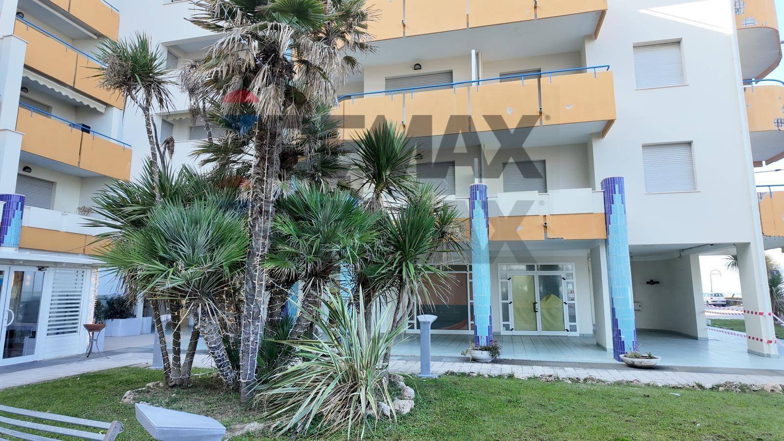 Edificio all\'aperto - Locale Commerciale Senigallia - foto 1