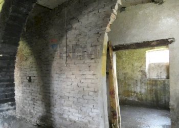 Stanza vuota - Villa via emilia
 
177, Casteggio - foto 22