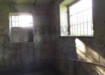 Stanza vuota - Villa via emilia
 
177, Casteggio - foto 24